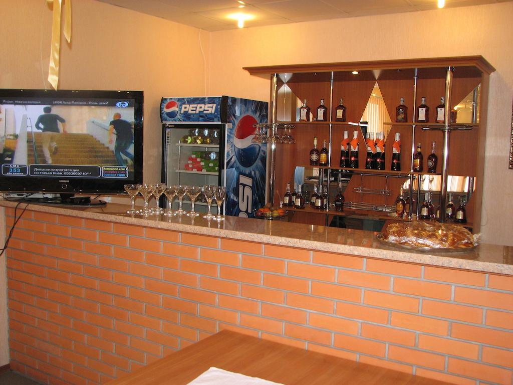 Art Hotel Izmail Buitenkant foto