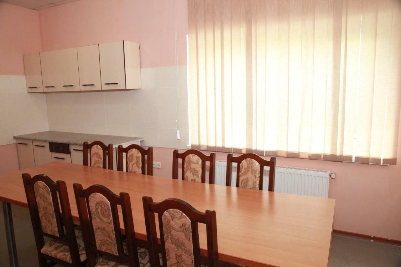 Art Hotel Izmail Buitenkant foto