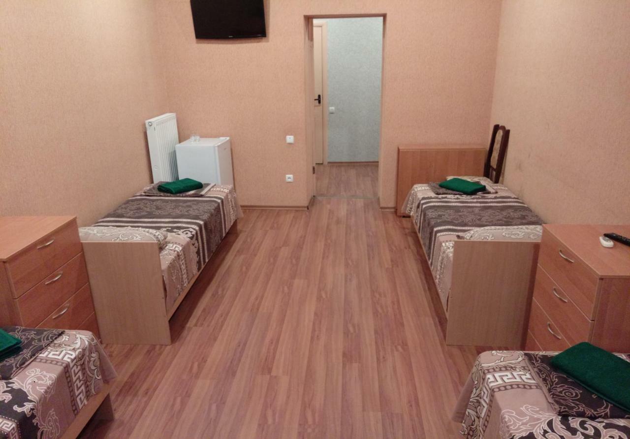 Art Hotel Izmail Buitenkant foto